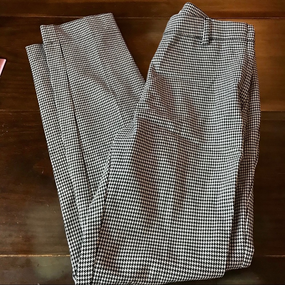Dog tooth print slacks
